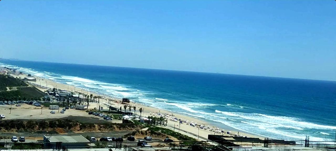 מלון דירות על הים בת ים 39 Esterno foto
